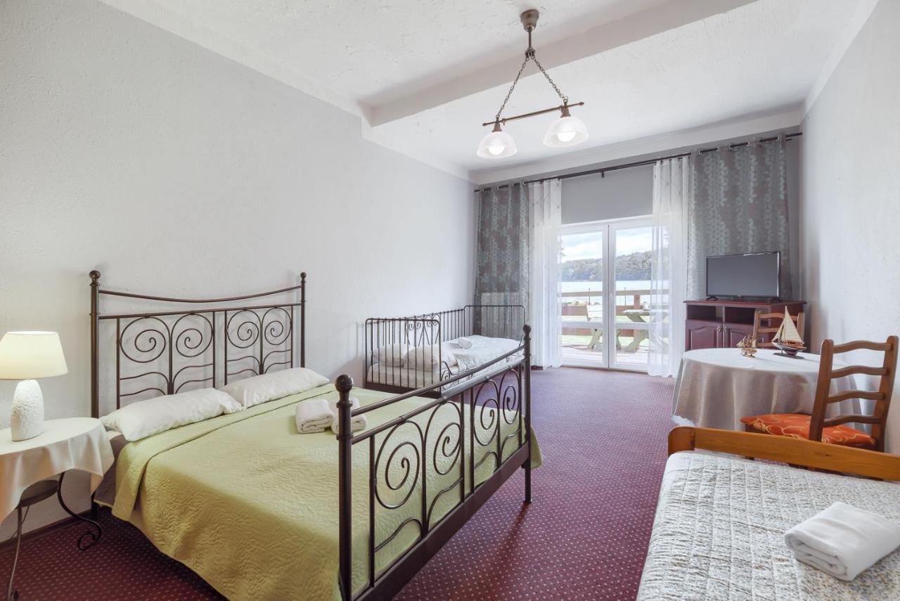 Gosciniec Zielony Domek Мронгово Экстерьер фото